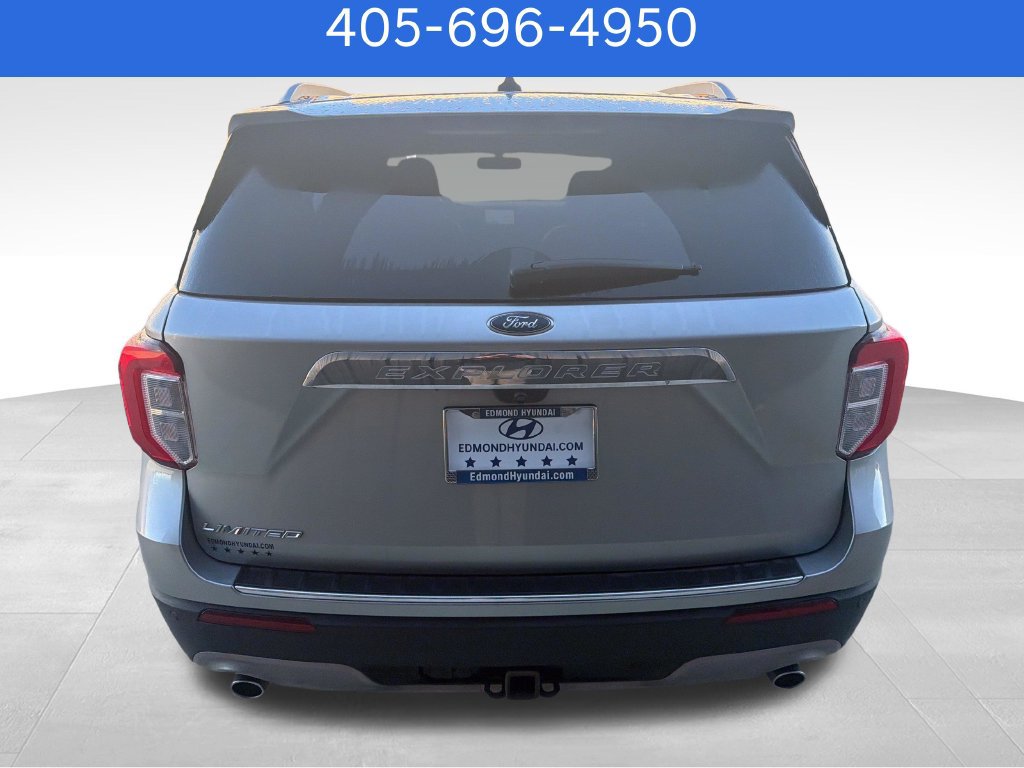 Used 2022 Ford Explorer Limited w/ Equipment Group 301A RWD image 4