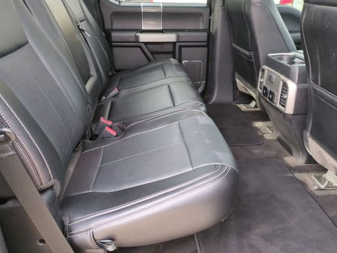 Used 2020 Ford F150 Lariat image 21