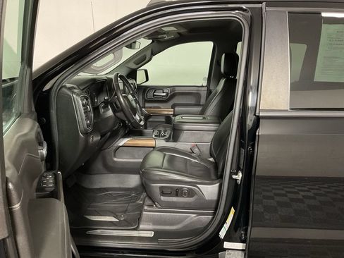 Used 2019 Chevrolet Silverado 1500 RST w/ True North Edition AWD/4WD image 19