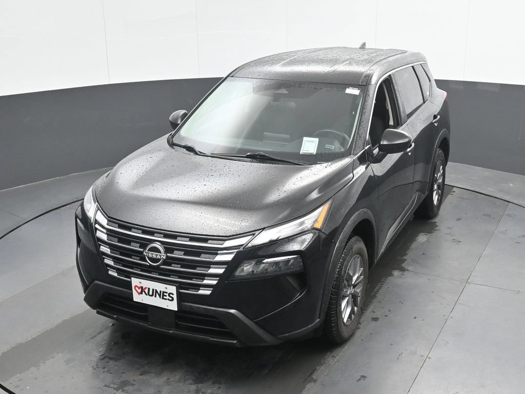 Used 2024 Nissan Rogue S AWD/4WD image 33