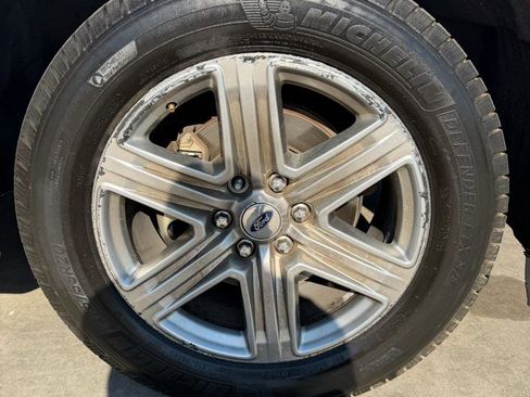 Used 2019 Ford Expedition Max XLT w/ Equipment Group 202A RWD image 31
