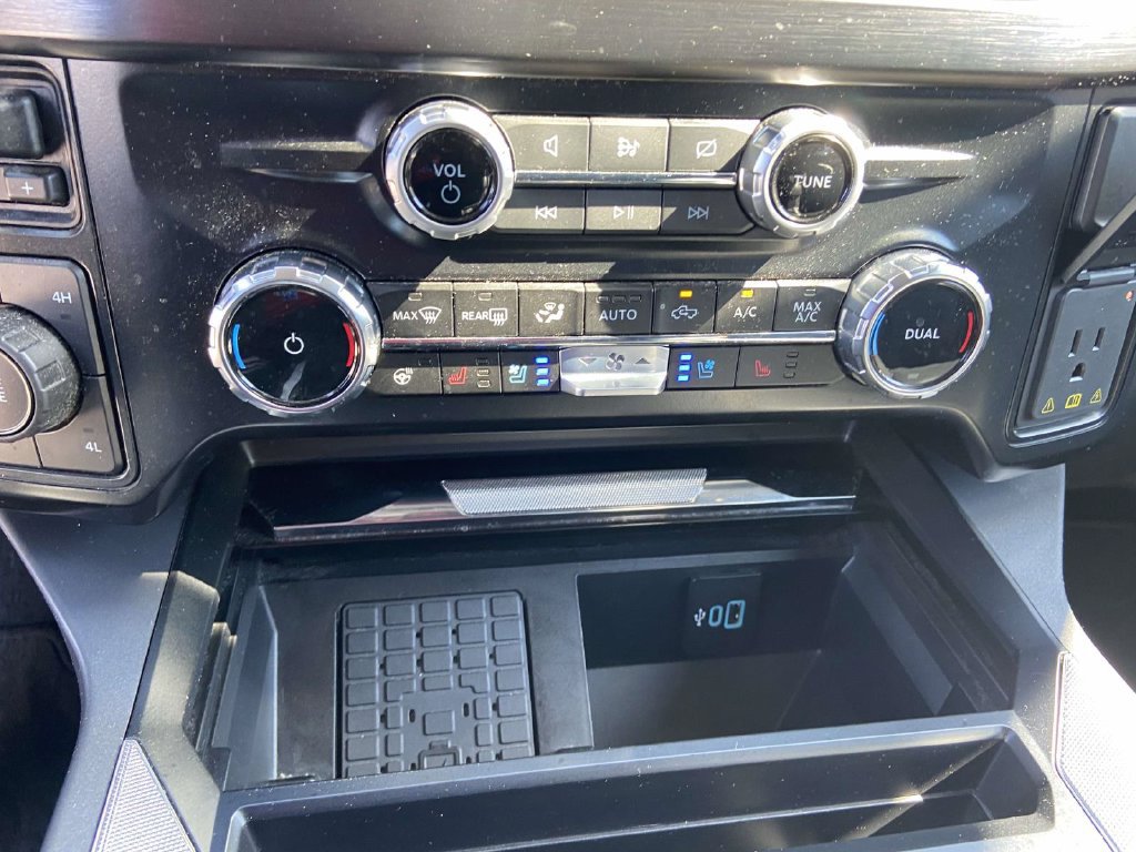 Used 2024 Ford F250 Lariat w/ Sport Appearance Package AWD/4WD image 20