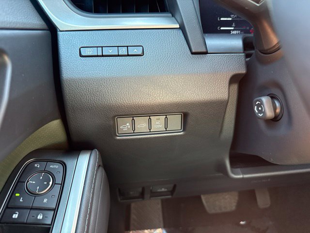 Used 2024 Lexus GX 550 AWD/4WD image 21