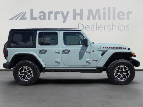 New 2026 Jeep Wrangler Unlimited Rubicon AWD/4WD image 6