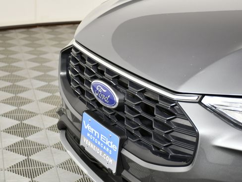 Used 2025 Ford Escape ST-Line Select image 11