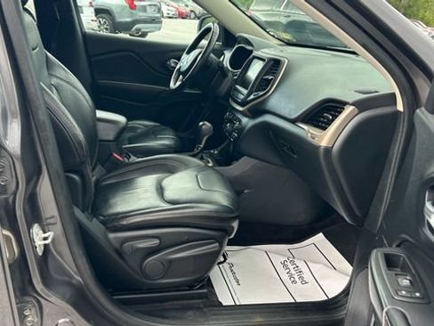 Used 2016 Jeep Cherokee Limited AWD/4WD image 45