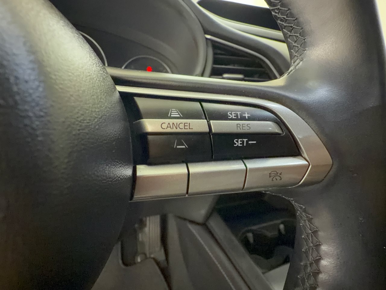 Used 2022 MAZDA CX-30 AWD 2.5 S w/ Select Package image 23