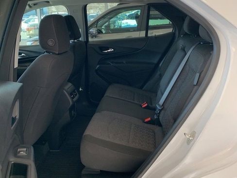 Used 2022 Chevrolet Equinox LT image 12