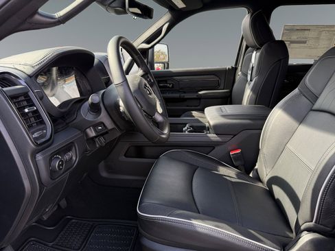New 2026 RAM 2500 Limited AWD/4WD image 9