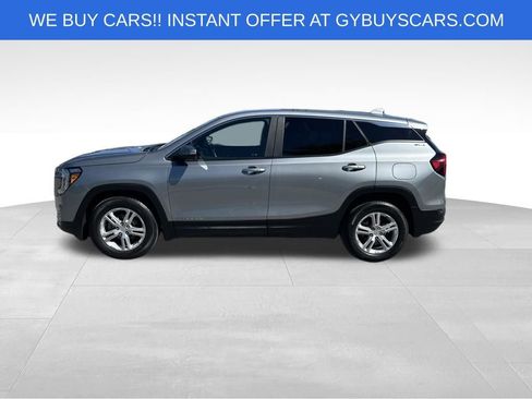 Used 2023 GMC Terrain SLE w/ LPO, Floor Liner Package FWD image 3