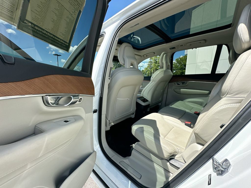 Used 2018 Volvo XC90 T6 Inscription w/ Convenience Package AWD/4WD image 17