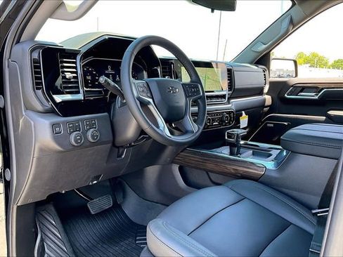New 2026 Chevrolet Silverado 1500 LT Trail Boss w/ LT Trail Boss Premium Package AWD/4WD image 8