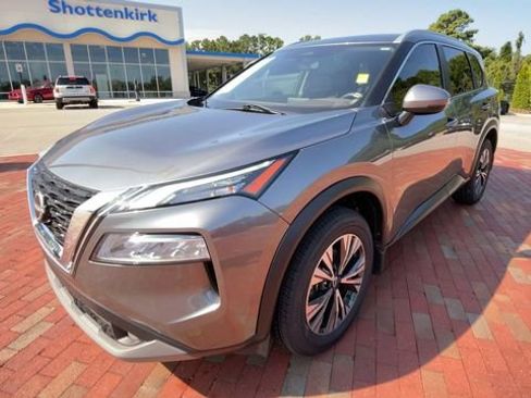 Used 2022 Nissan Rogue SV w/ SV Premium Package AWD/4WD image 5