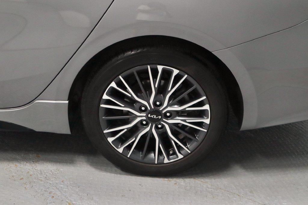 Used 2024 Kia Forte GT-Line FWD image 20
