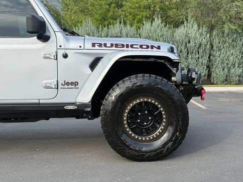 Used 2023 Jeep Gladiator Rubicon w/ Trailer Tow Package AWD/4WD image 6