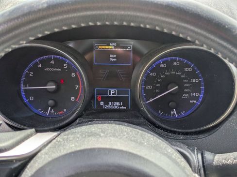 Used 2018 Subaru Legacy 2.5i Premium w/ Eyesight & BSD & Rcta & HBA AWD/4WD image 9