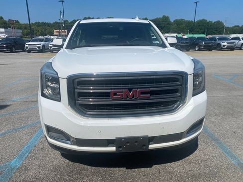 Used 2016 GMC Yukon XL SLT w/ Open Road Package RWD image 3