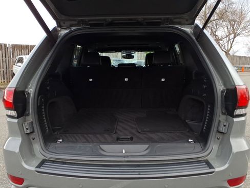 Used 2020 Jeep Grand Cherokee Altitude AWD/4WD image 7