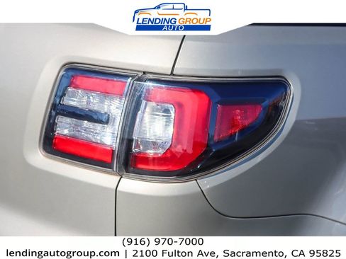 Used 2015 GMC Acadia SLT w/ Open Road Package image 8
