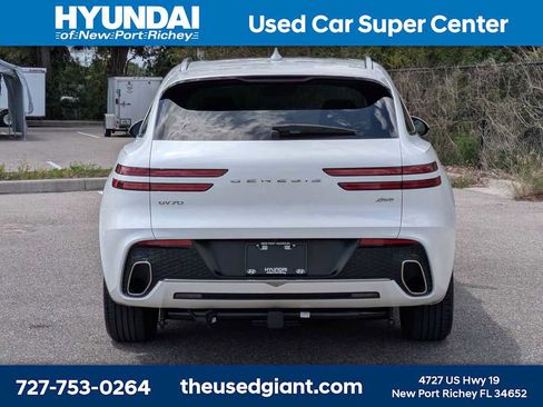 Used 2025 Genesis GV70 2.5T w/ Select Package AWD/4WD image 4