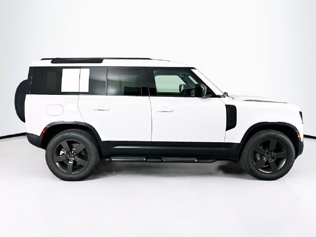 New 2025 Land Rover Defender 110 S AWD/4WD image 4