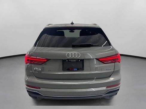 Used 2021 Audi Q3 2.0T Premium w/ Convenience Package image 8