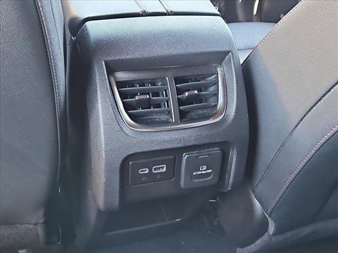 Used 2021 Chevrolet Blazer RS w/ Enhanced Convenience Package FWD image 17
