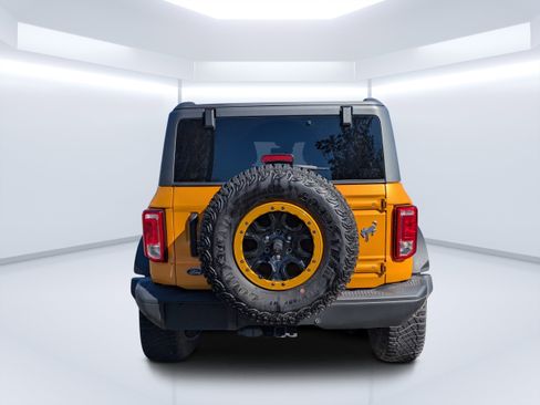 Used 2022 Ford Bronco Black Diamond w/ Sasquatch Package image 6