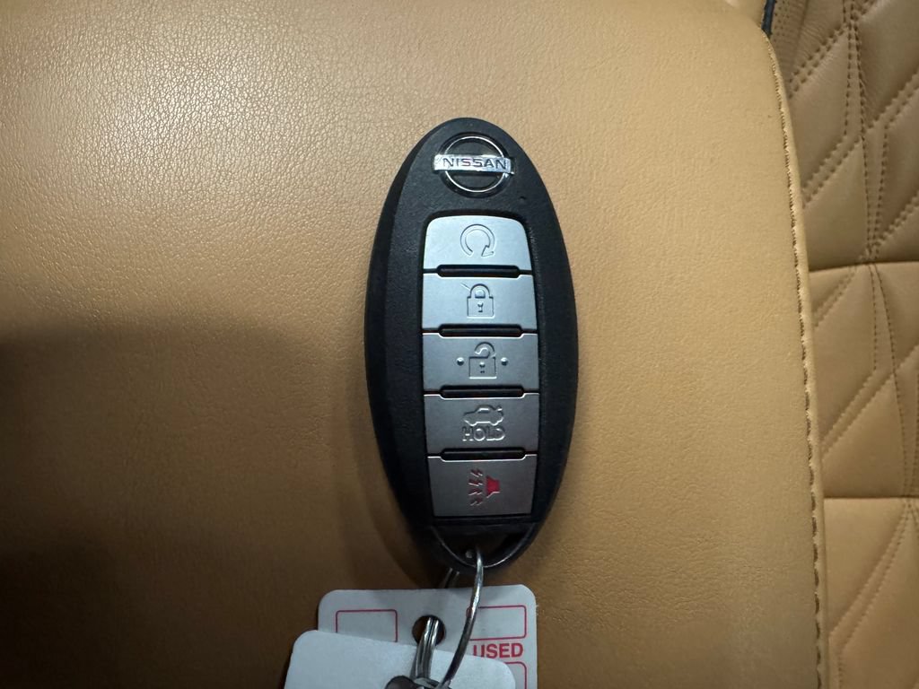 Used 2020 Nissan Sentra SV w/ SV Premium Package FWD image 17