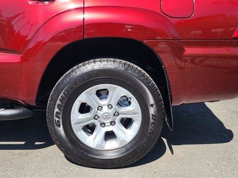 Used 2008 Toyota 4Runner SR5 AWD/4WD image 15