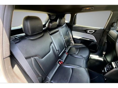 Certified 2026 Jeep Compass Limited AWD/4WD image 26