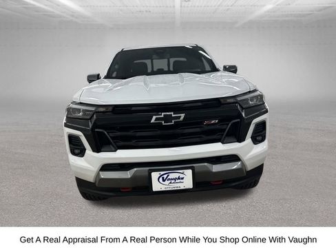 Used 2025 Chevrolet Colorado Z71 AWD/4WD image 5