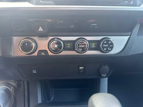 Used 2017 Toyota Tacoma SR5 w/ Tow Package AWD/4WD image 23