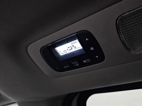 Used 2016 Honda Odyssey Touring image 32