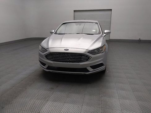 Used 2018 Ford Fusion SE image 15