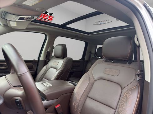 Used 2025 RAM 1500 Limited AWD/4WD image 5