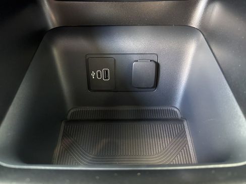 New 2026 Ford Explorer Active image 16