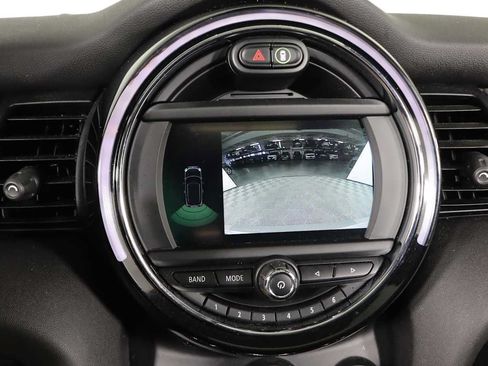 Used 2020 MINI Cooper 2-Door Hardtop FWD image 18