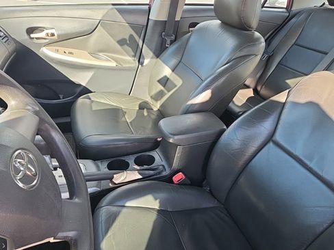 Used 2013 Toyota Corolla S image 22