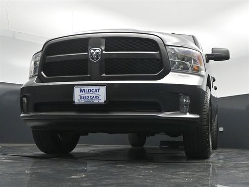 Used 2018 RAM 1500 Express w/ Express Value Package AWD/4WD image 28