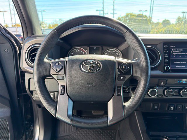 Used 2023 Toyota Tacoma TRD Sport AWD/4WD image 17