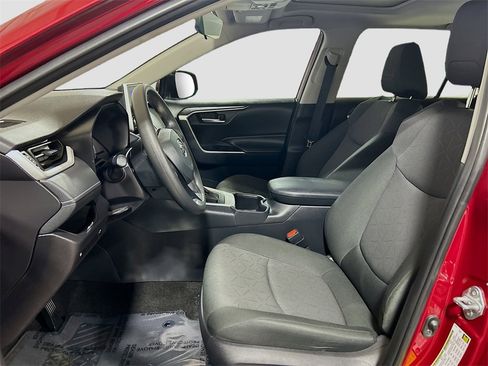 Used 2024 Toyota RAV4 XLE image 17