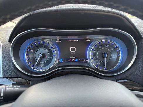 Used 2015 Chrysler 300 Limited w/ Driver Convenience Group AWD/4WD image 11