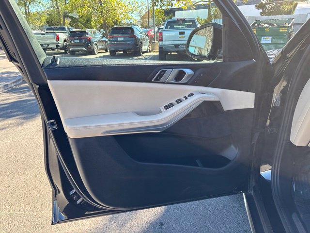 Used 2021 BMW X5 xDrive40i w/ Convenience Package AWD/4WD image 15