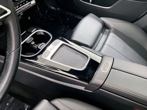 Used 2025 Mercedes-Benz CLA 250 image 16
