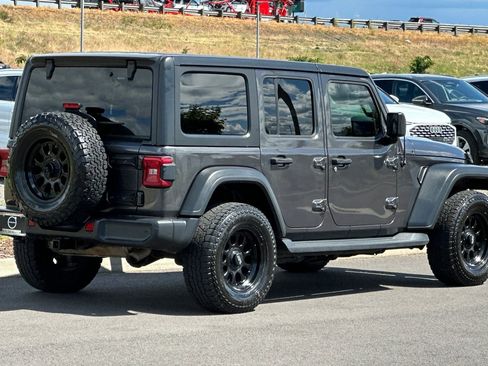 Used 2019 Jeep Wrangler Unlimited Sport S AWD/4WD image 3