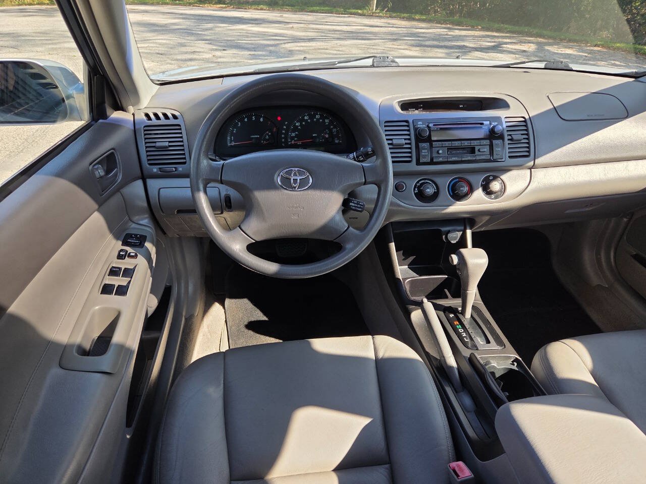 Used 2003 Toyota Camry LE FWD image 13