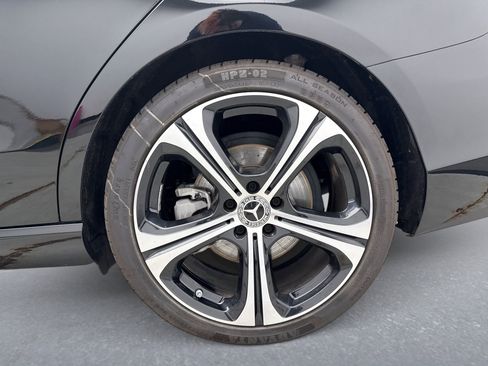 Used 2025 Mercedes-Benz C 300 Sedan image 26