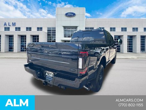 Used 2022 Ford F250 Platinum AWD/4WD image 7