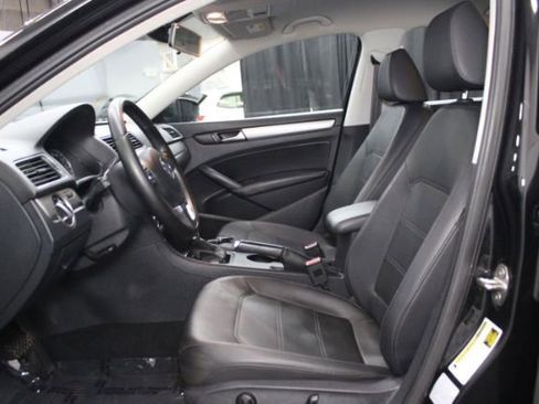 Used 2015 Volkswagen Passat 1.8T Wolfsburg Edition image 12